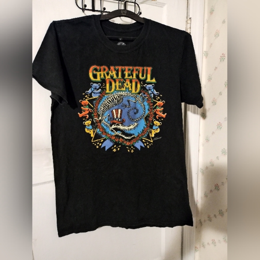 Grateful Dead T-Shirt sz Medium dancing bears skeleton alligator